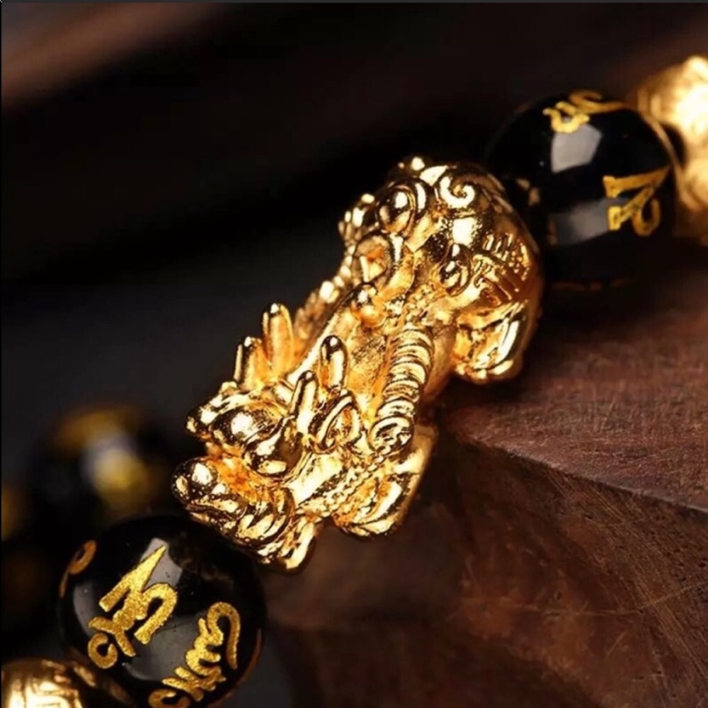 Pixiu-B Good Fortune Black & Gold Unisex Bracelet - Picture 3 of 8